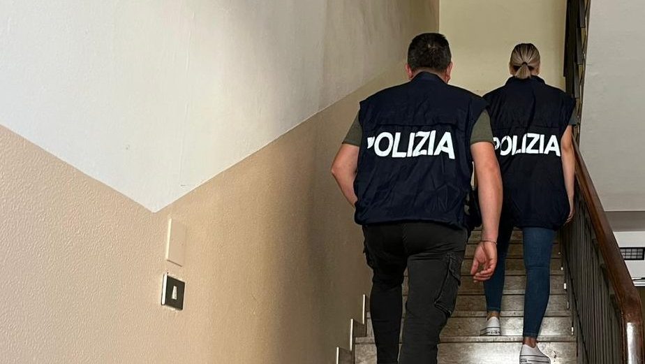 Oggi si svolgerà l'interrogatorio del detenuto ferrarese coinvolto nel traffico di dati riservati di personaggi famosi. 1