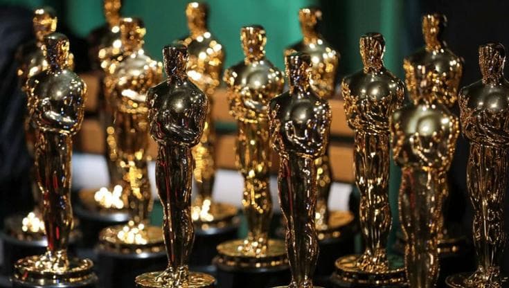 Oscar 2027, l'Academy esclude l'IA: solo attori e sceneggiatori umani possono concorrere per il premio. 2