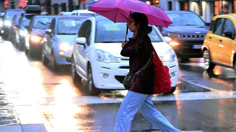Previsioni meteorologiche, fine settimana con condizioni contrastanti: sabato sereno, domenica piogge al Centro-Nord. 2