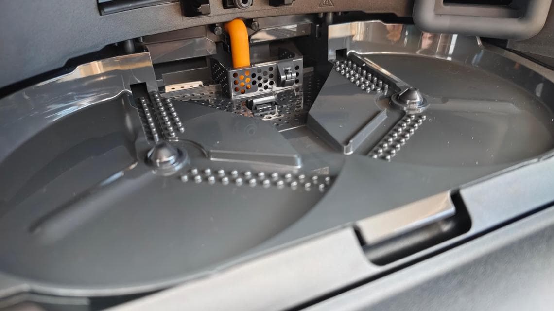 Roborock Saros 20, testato: supera gli ostacoli, forte capacità di aspirazione. 6