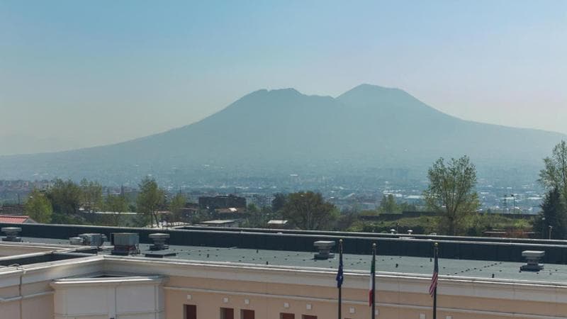 Tempi di attesa per Palazzo Chigi, attenzione rivolta alla base di Napoli. 2