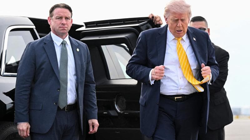 Trump: “Sblocchiamo le navi nello Stretto di Hormuz”. Nel frattempo, avvia negoziati con l’Iran. 2