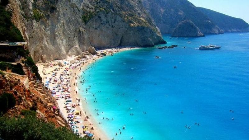 Un drone militare ucraino rinvenuto nei pressi di Skorpios, l'isola greca di Jacqueline e Onassis. 2