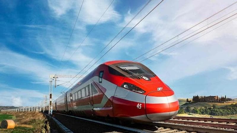 Un treno danneggia i cavi elettrici: cinque treni fermi sulla linea adriatica in Abruzzo. 2