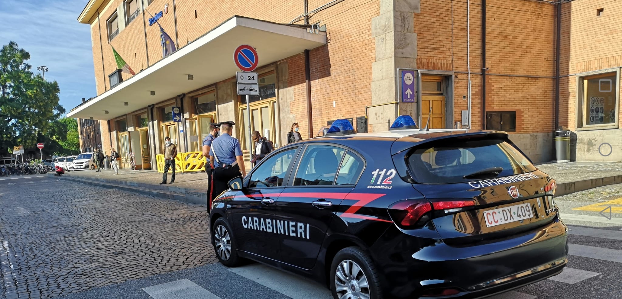 Accusa un individuo di furto con violenza, ma era lui l'aggressore. Ora potrebbe affrontare una pena di venti mesi per diffamazione. 1