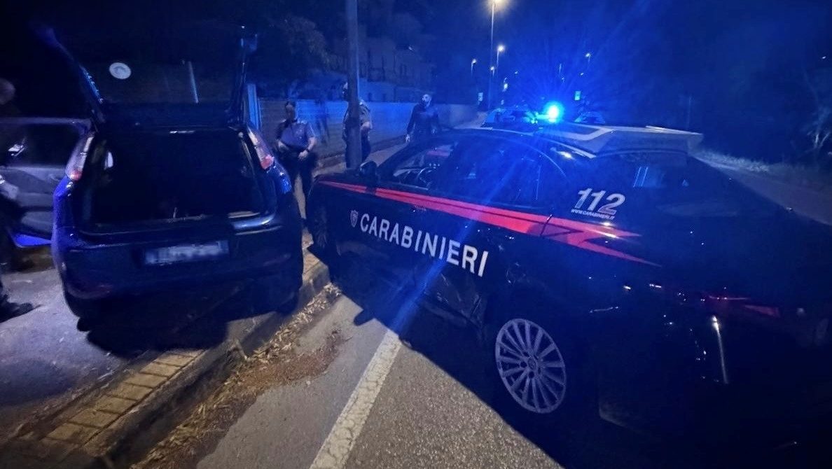 Arrestato dopo un inseguimento da film in città, sperona i carabinieri e ignora l'alt. 1