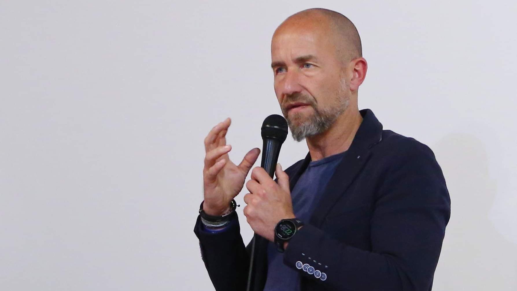 Bergamini abbandona Forza Italia e si unisce a Futuro Nazionale. 1