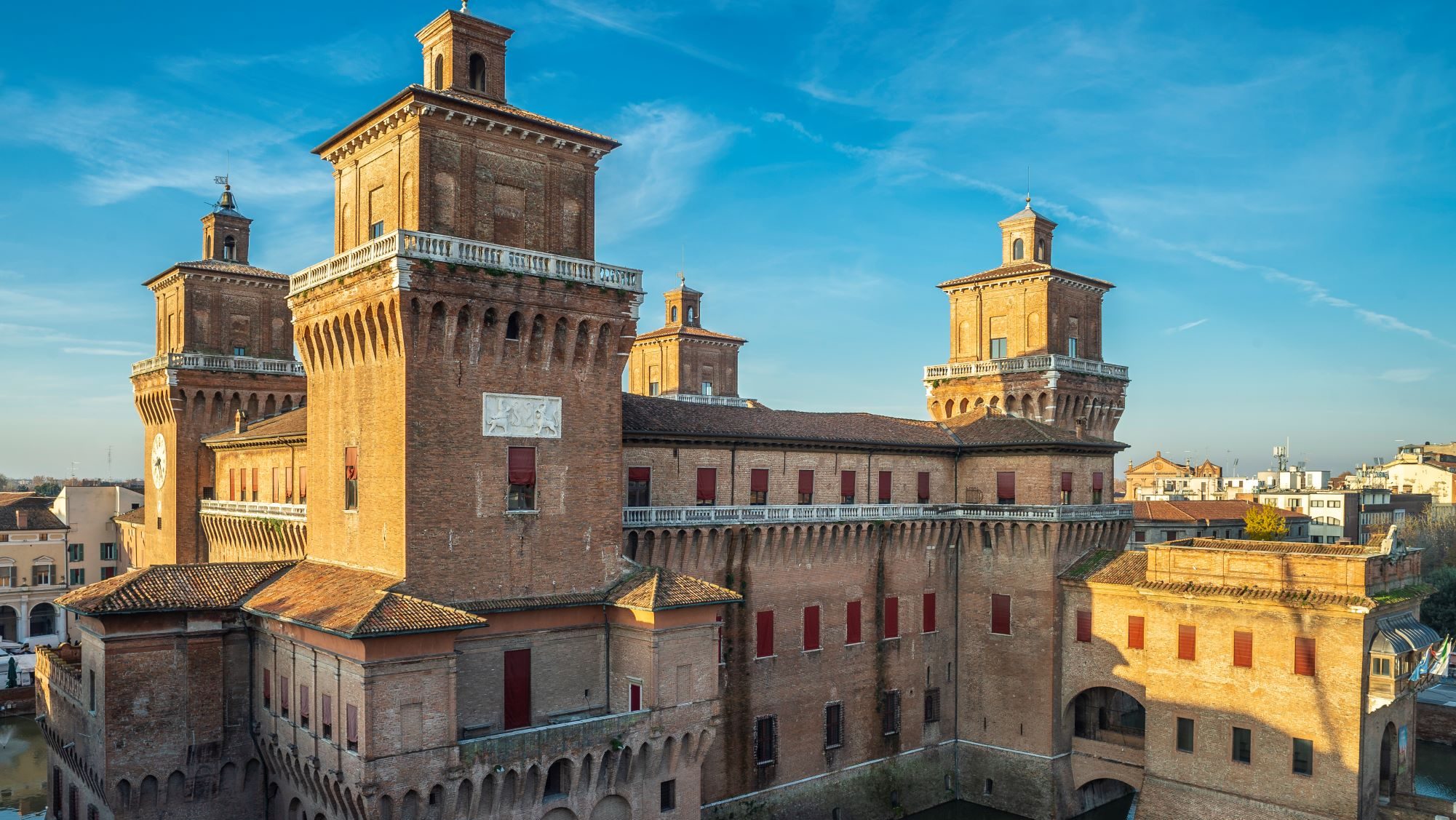 Castello. I lavori inizieranno il 1° settembre e si tenterà di realizzare l'incendio a Capodanno. 1