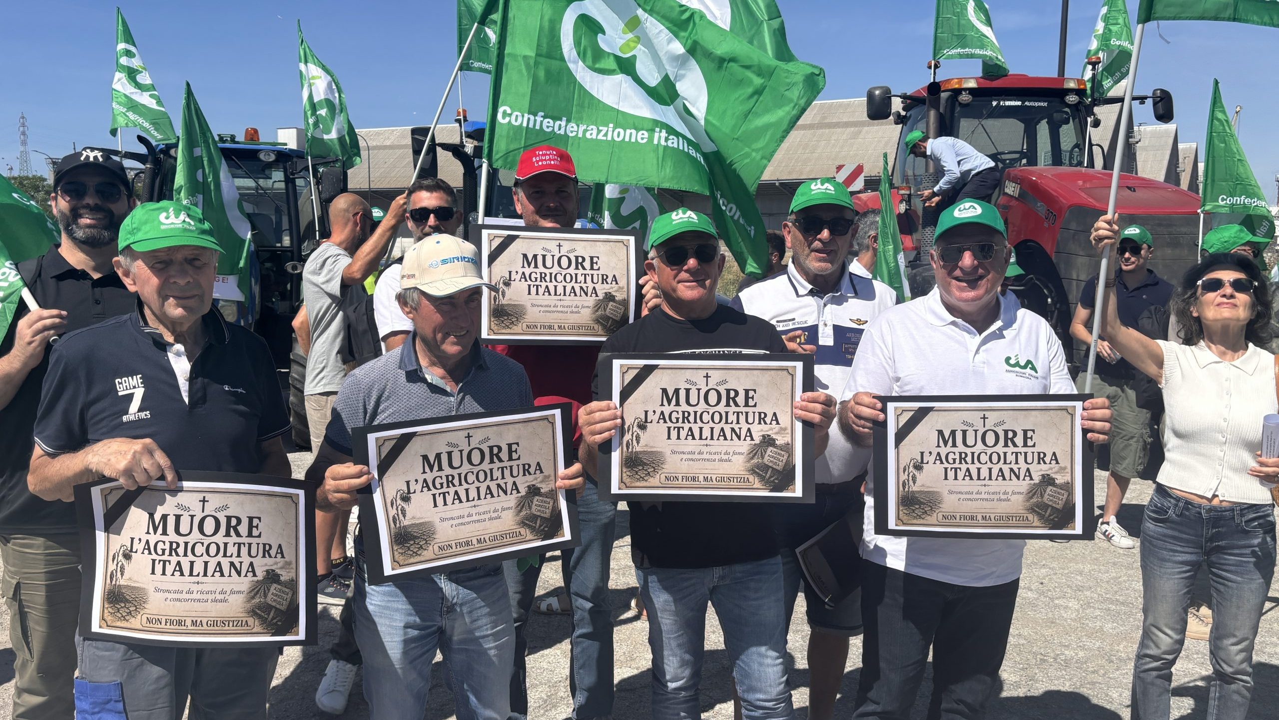 Crollo dei prezzi del grano: manifestazione al Porto di Ravenna con la partecipazione di Ferrara. 1