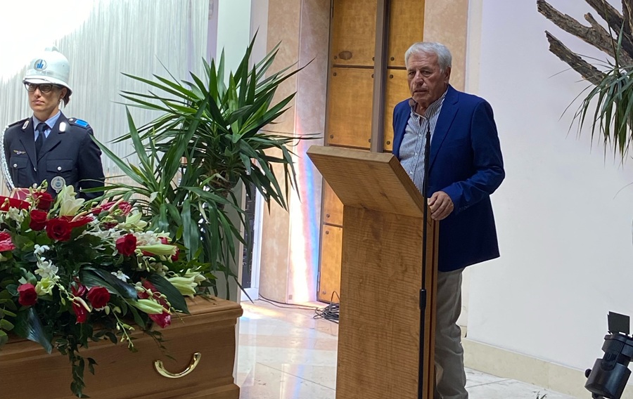 Funerali di Soffritti. La giornata di lutto per il Duca Rosso. Funerali di Soffritti. La giornata di lutto per il Duca Rosso. 19