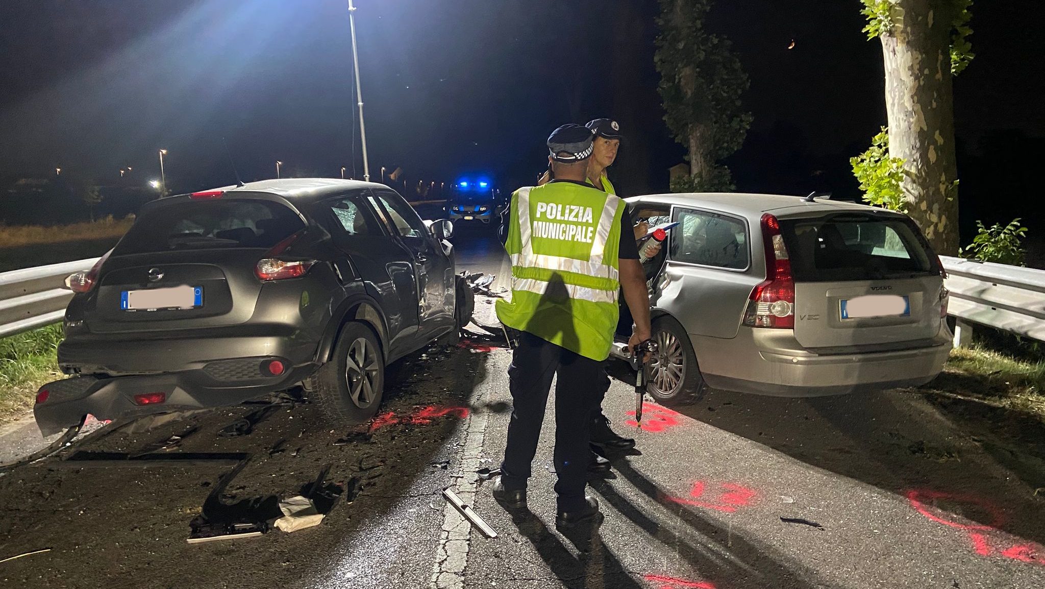 Incidente in via Copparo. La donna di 33 anni ferita rimane in terapia intensiva. 1