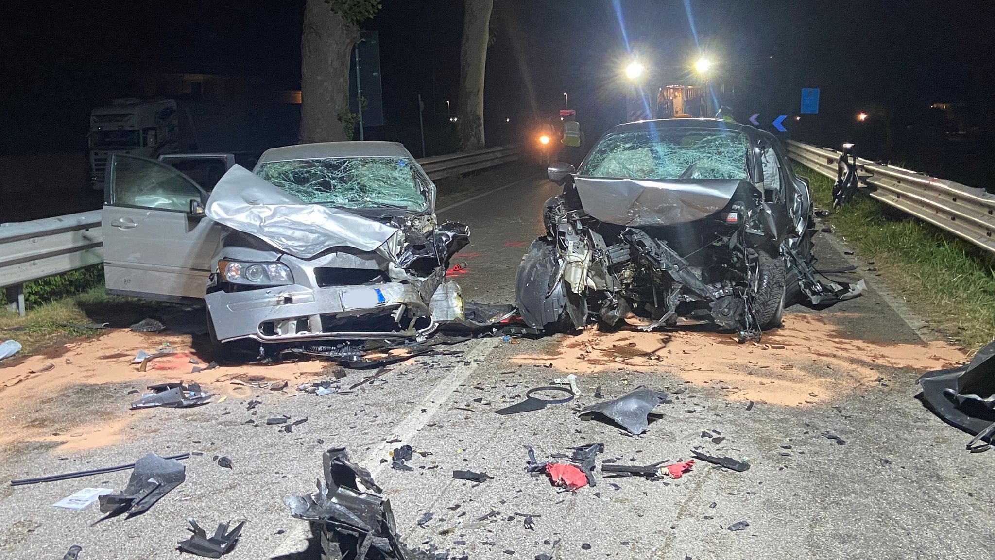 Incidente mortale in via Copparo, un decesso e tre persone ferite 1