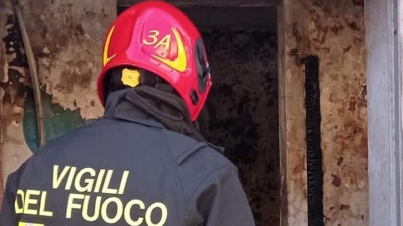 L'Amministrazione Comunale esprime vicinanza ai Vigili del Fuoco. 1