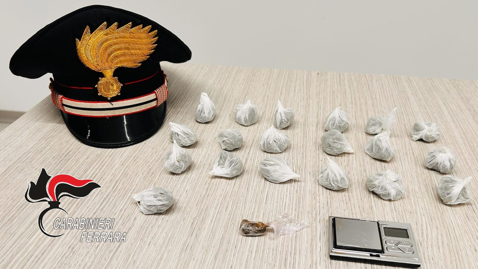 Si presenta in caserma con marijuana nascosta negli slip: nuovamente arrestato. 1