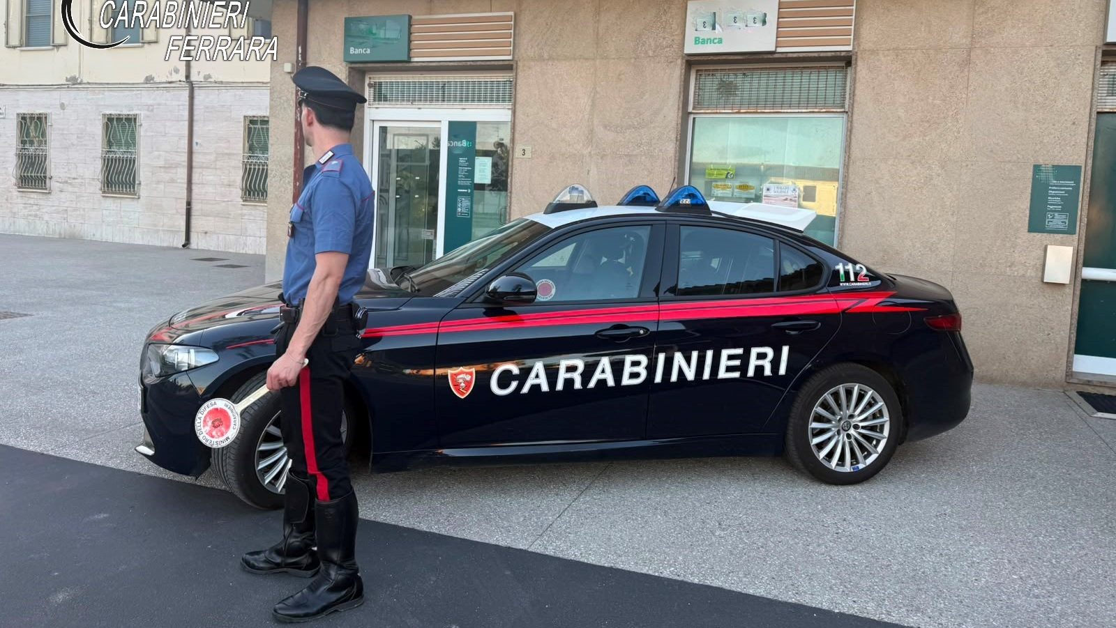 "Un falso carabiniere costringe un uomo a versare 32mila euro, mettendo a rischio i suoi risparmi" 1
