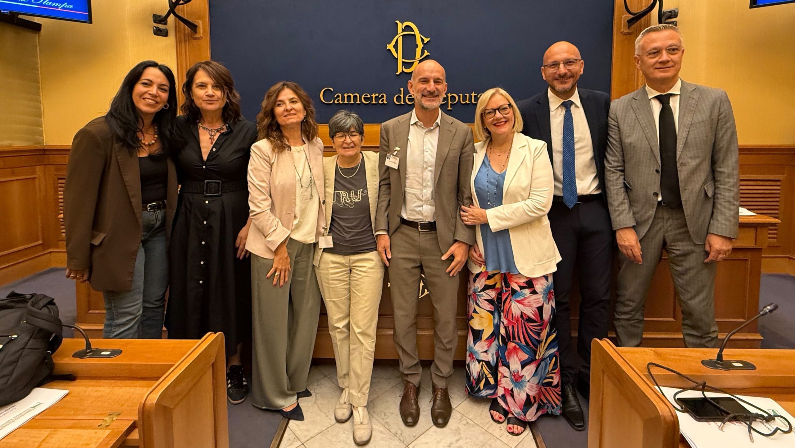 Proposta di legge presentata alla Camera per contrastare le dimissioni volontarie dei neo-genitori. 1