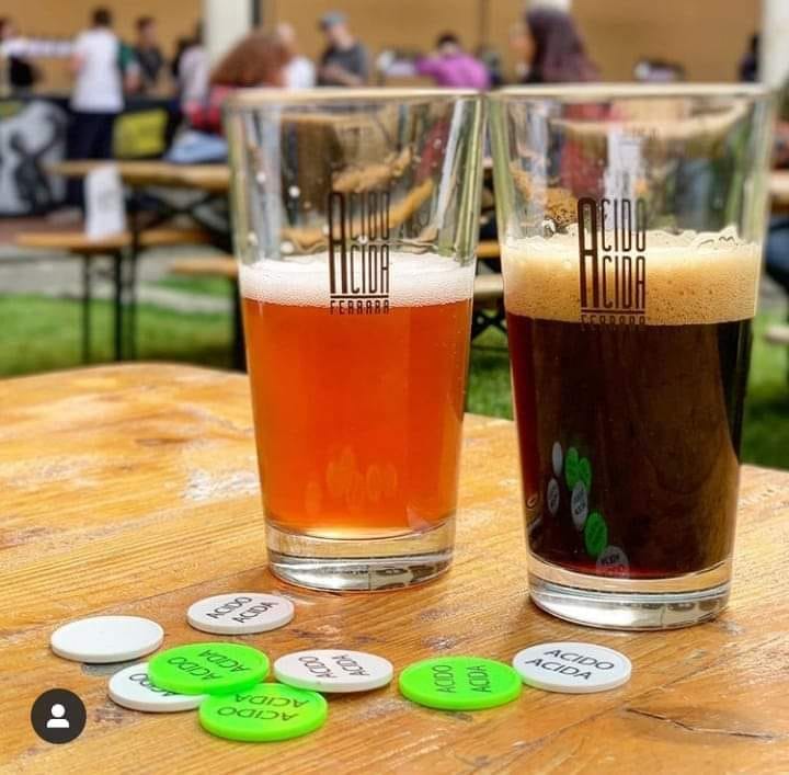 Acido Acida presenta a Ferrara la birra britannica 1