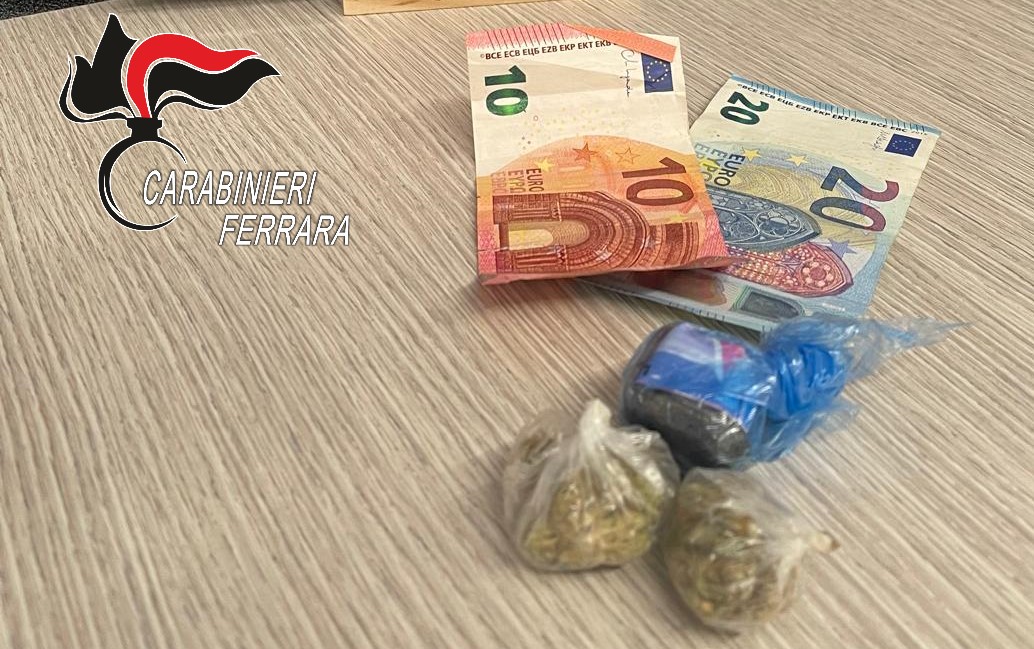 Colto in flagrante mentre cede sostanze stupefacenti, arrestato un 33enne. 1