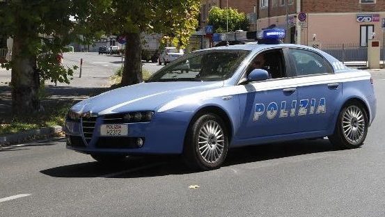 Furto in un supermercato, fermato dalla Polizia dopo un tentativo di evasione. 1