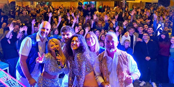 Gli “Abba Mon Amour” concludono il Chiostro Live 2026. 1