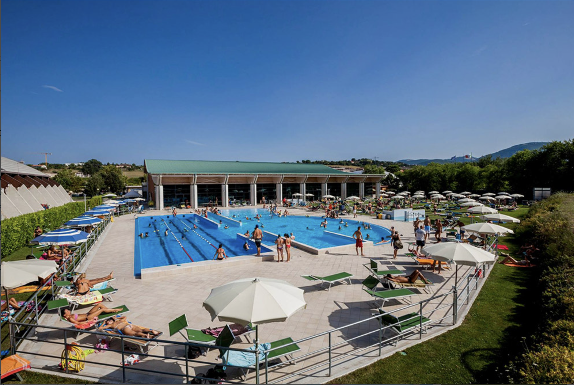 Nei mercoledì di agosto l'ingresso alle piscine estive di Nuova Sportiva è gratuito per i bambini. Nei mercoledì di agosto l'ingresso alle piscine estive di Nuova Sportiva è gratuito per i bambini. 18