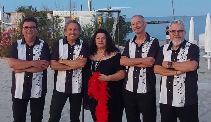 Rock the Beach: terzo appuntamento della Napoli Band al Florenz 1