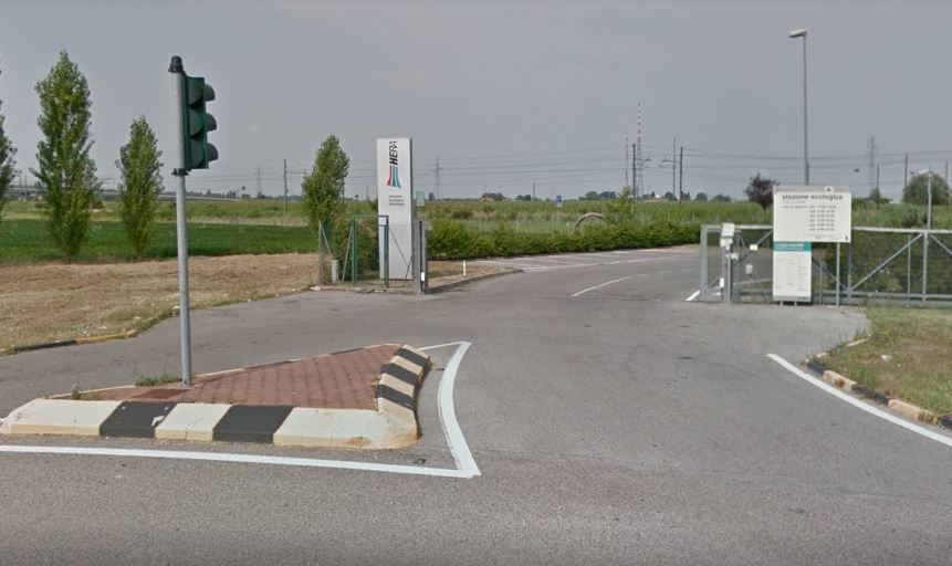 Un uomo di 56 anni decede per un malore mentre si trova al lavoro presso la stazione ecologica di via Ferraresi. 1