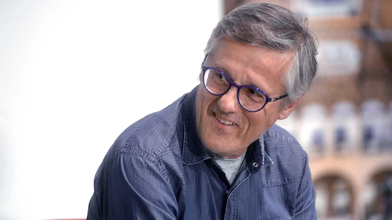 Valerio Varesi a Ferrara: presenta il romanzo sulla strage di Reggio Emilia 1