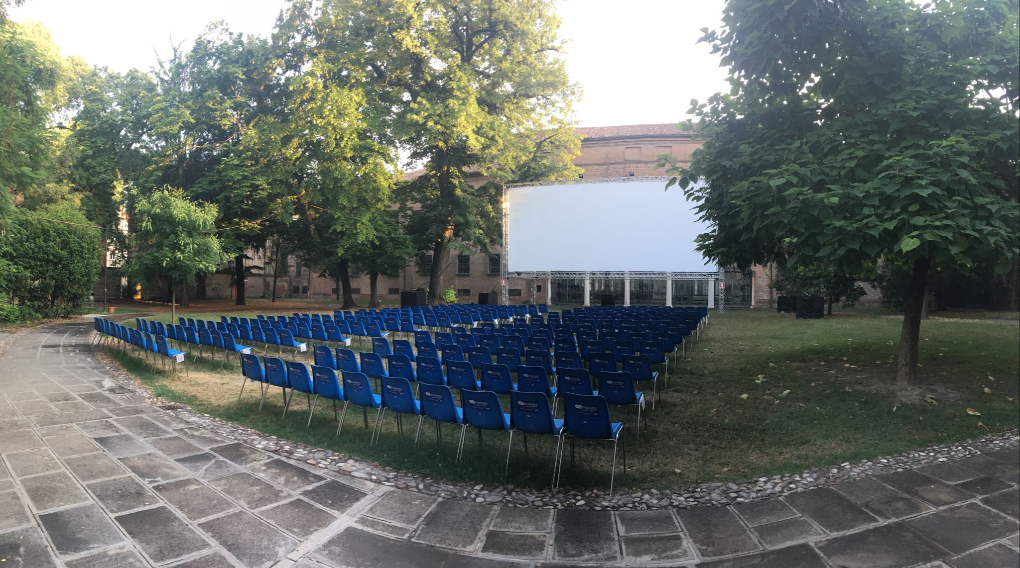 Amarga Navidad, l'ultimo Almodóvar all'Arena del Parco Pareschi Amarga Navidad, l'ultimo Almodóvar all'Arena del Parco Pareschi 1