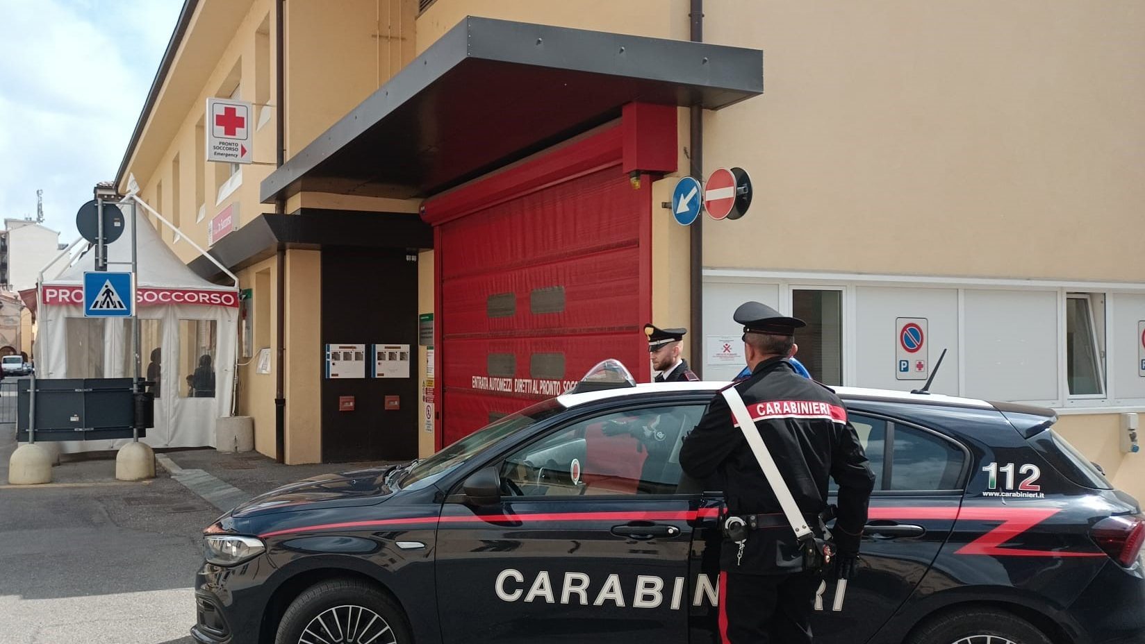 Caduta dall’ospedale di Cento: dopo l’intervento il 90enne è finito in giardino, denuncia della sorella 1