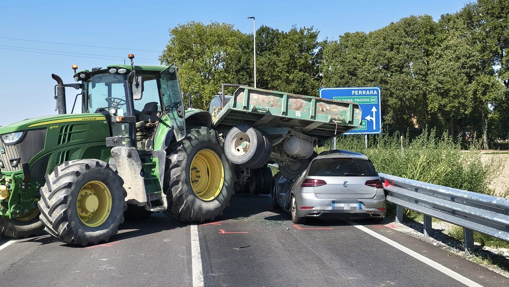 Incidente su via del Mare, strada bloccata 1