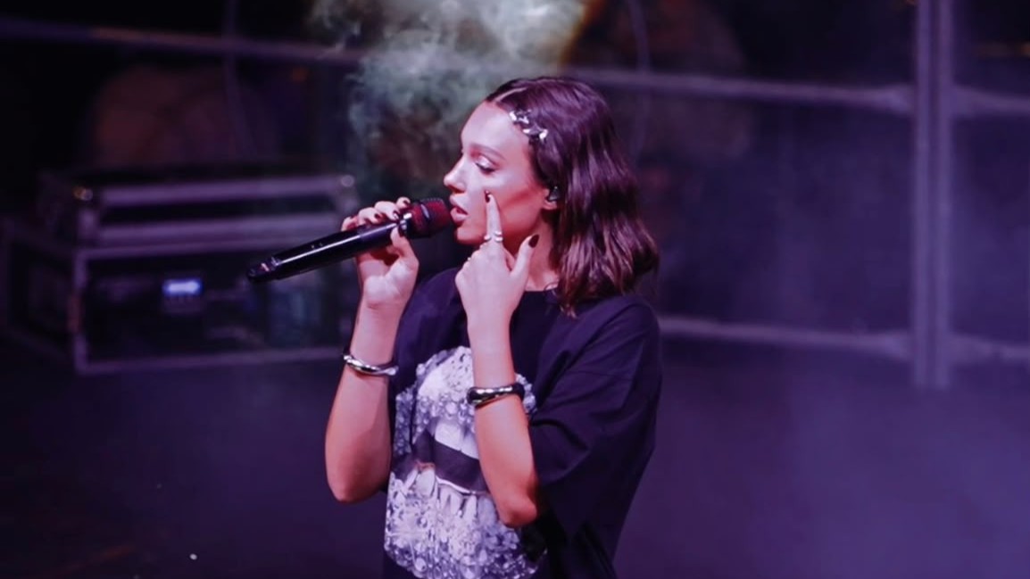 Cento sold out per Sarah Toscano nella tappa finale di One Night Summer Hits 1
