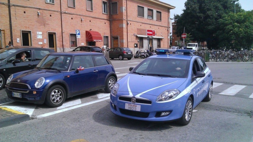 Trovati 63 grammi di hashish in auto a Ferrara: denunciato il passeggero Trovati 63 grammi di hashish in auto a Ferrara: denunciato il passeggero 1