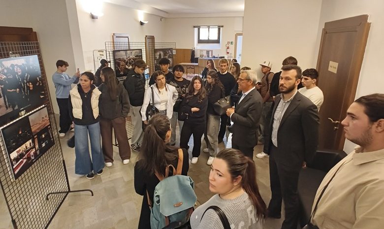 Inaugurata a Ferrara la mostra multimediale “Dentro il fuoco” sul Premio Grilz 1