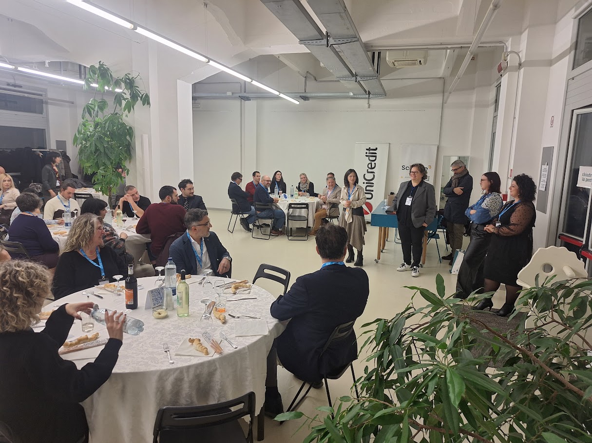 Eat to meet edizione Ottantesimo. Torna la cena di networking dei Giovani imprenditori Cna Eat to Meet, edizione Ottantesimo: torna la cena di networking dei Giovani Imprenditori Cna 1