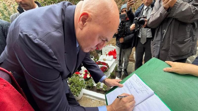 Crosetto omaggia Craxi, simbolo anti-toghe 1