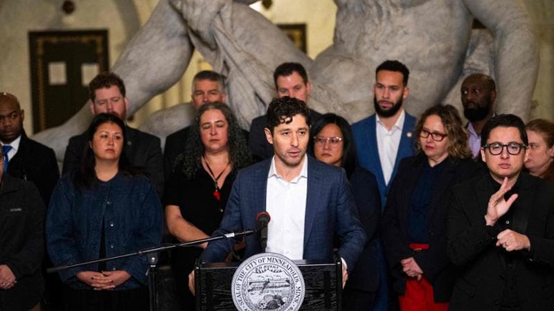 Frey, il sindaco-coraggio di Minneapolis in guerra contro l’Ice: “Sono agenti del caos” 1