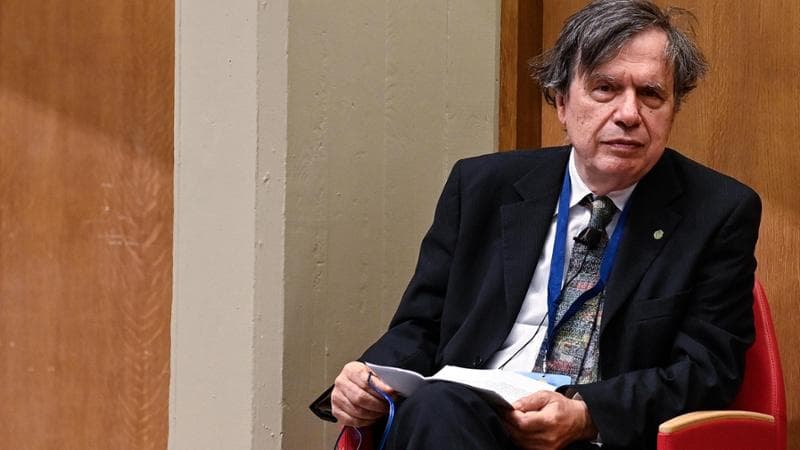 Gaffe e retromarce: è paralisi al ministero su vaccini e doping 1