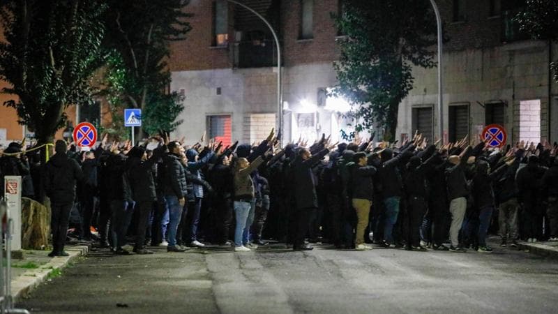 Il locale di sinistra che ospita una kermesse fasciorock: “Ci tappiamo il naso, servono soldi” 1