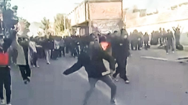 In Iran, l’assedio a un regime alle corde 1