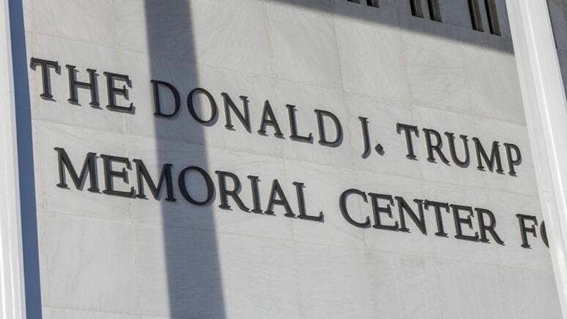 La mani sul Kennedy Center, ecco come un ex autore di “South Park” ha beffato Trump 1