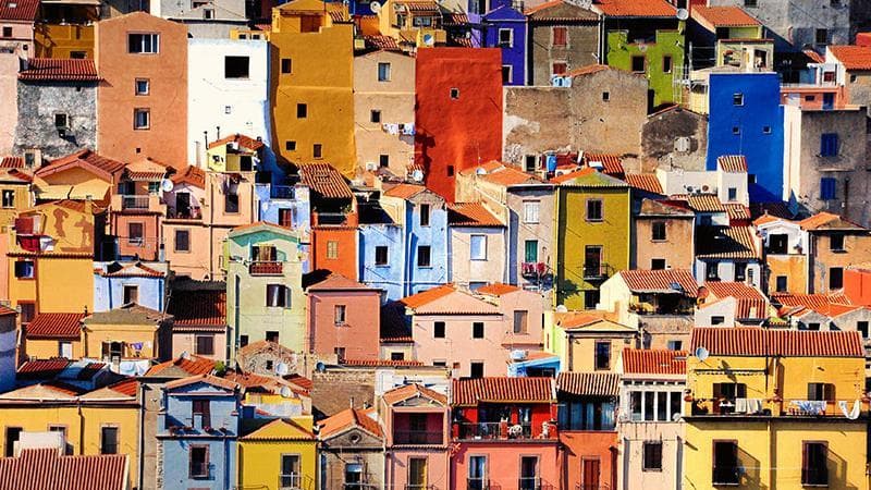 Le attività commerciali tradizionali sono in declino: in Italia si sono persi 103mila negozi negli ultimi 14 anni. 1