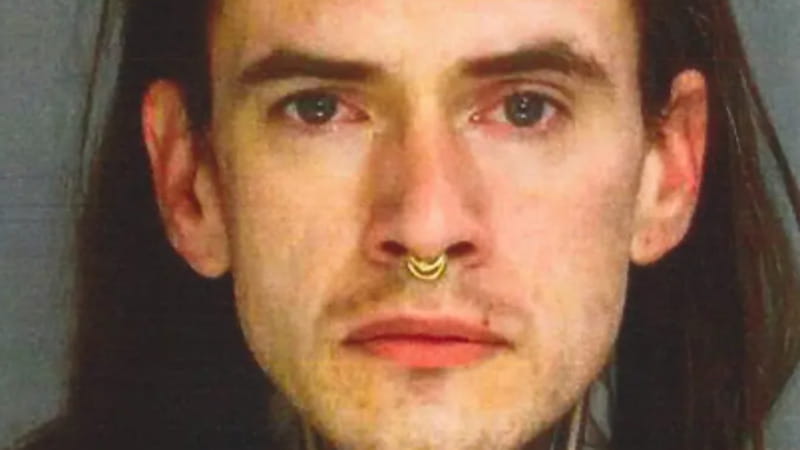 Orrore a Philadelphia, scoperta una cantina piena di ossa e teschi umani 1