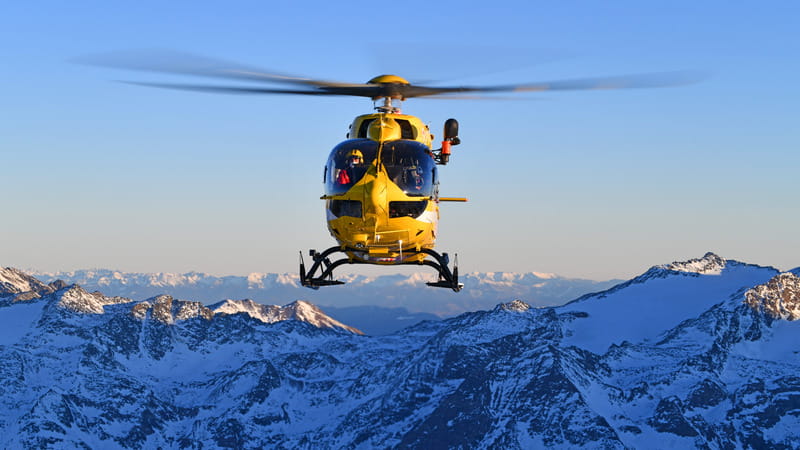 San Martino di Castrozza, centinaia di turisti bloccati sulla seggiovia per un guasto all’impianto 1