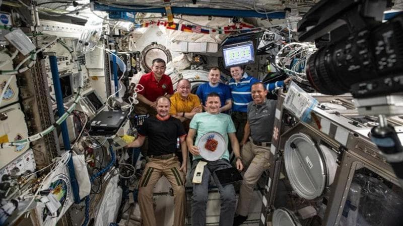 Un astronauta si è ammalato nello spazio. La Nasa decide il rientro d’urgenza 1